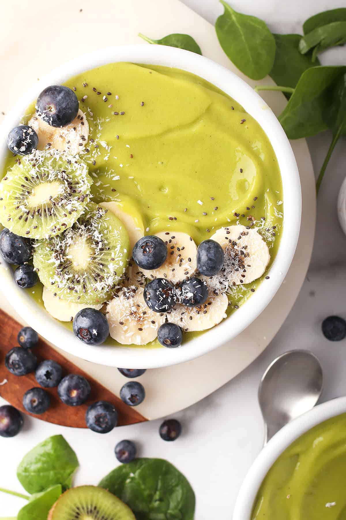 Tropical Green Smoothie Bowl | My Darling Vegan