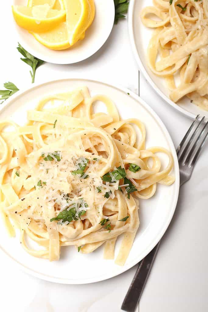 Easy Skinny Fettuccini Alfredo (Vegan) | My Darling Vegan