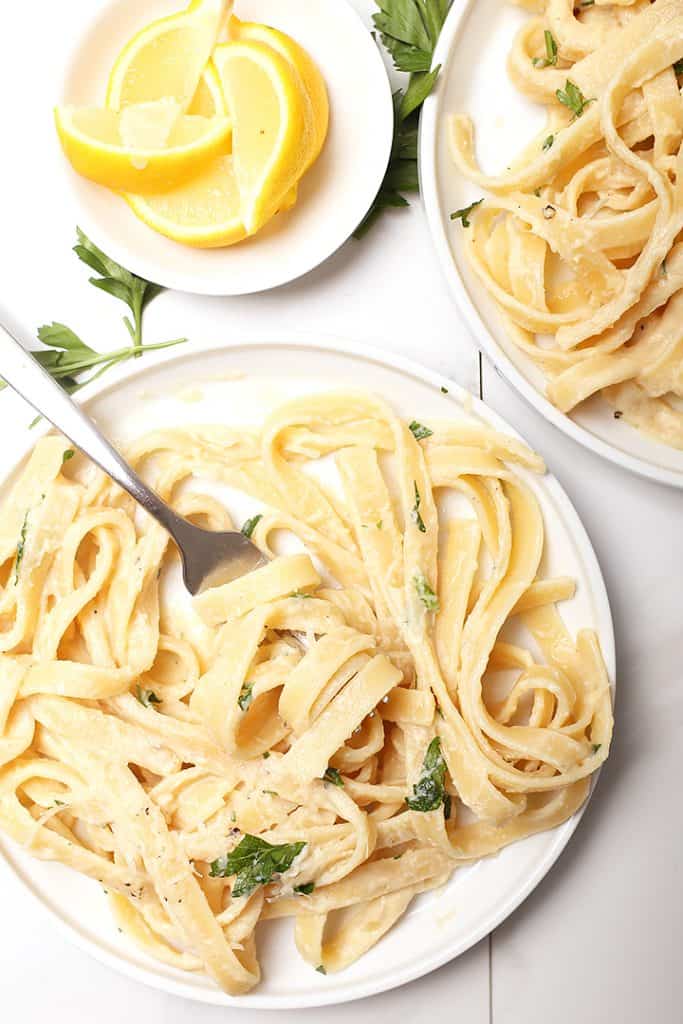 Easy Skinny Fettuccini Alfredo (Vegan) | My Darling Vegan