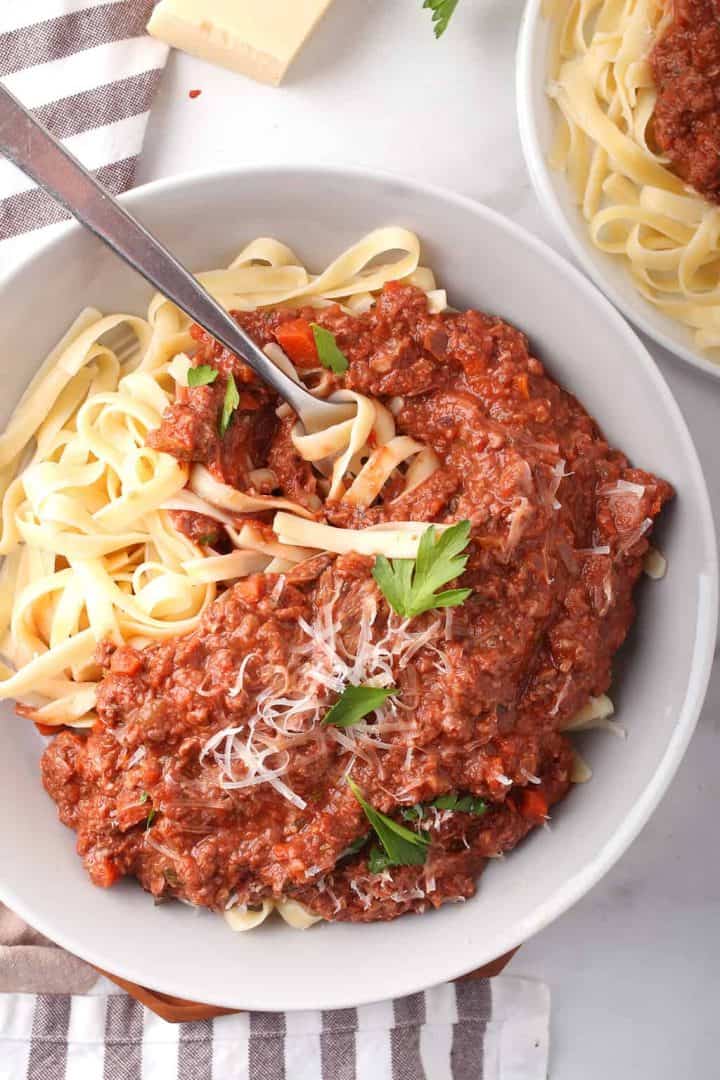 Vegan Bolognese Sauce w/ Mushrooms - My Darling Vegan