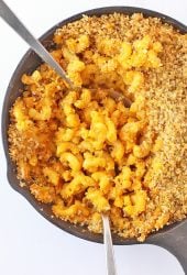 Baked Macaroni and Cheese in a cast iron skillet