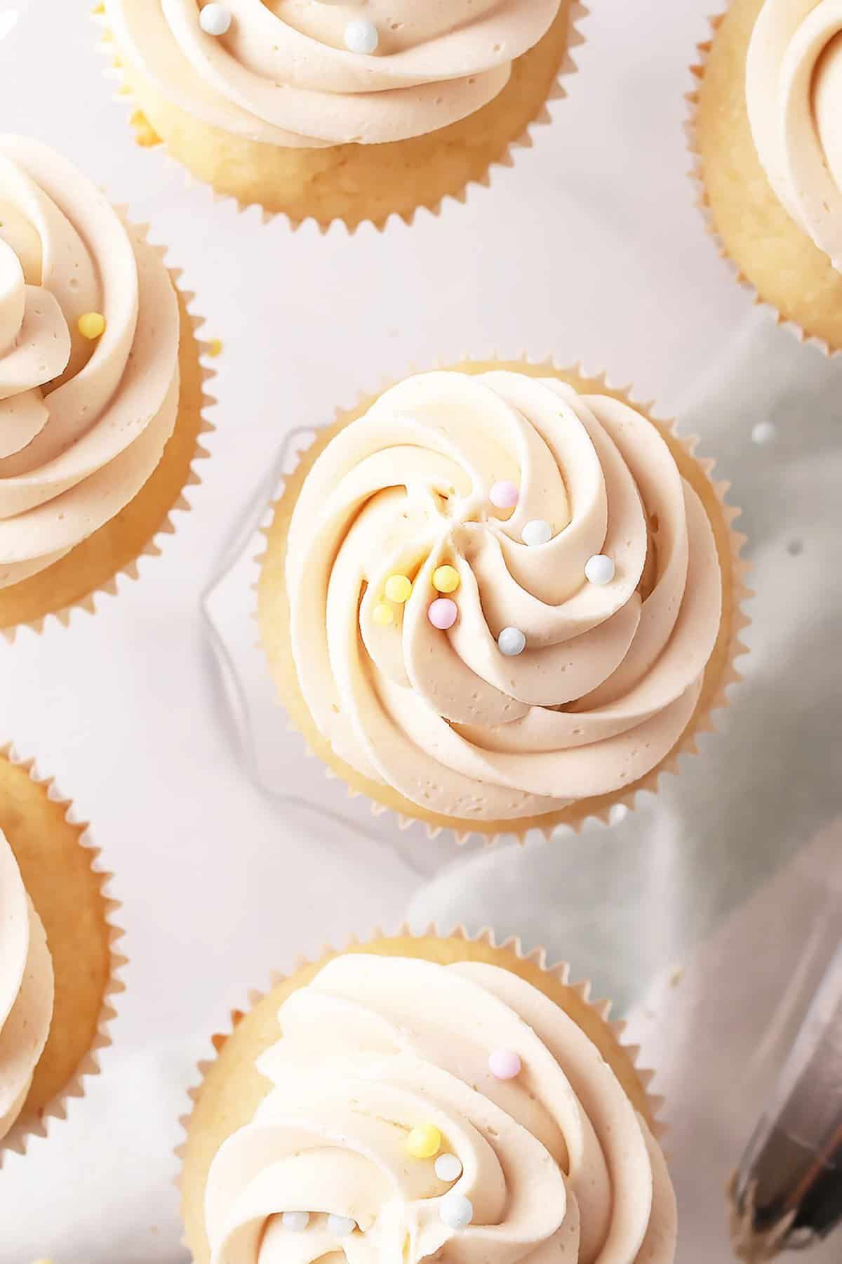 best-ever-vegan-vanilla-cupcakes-my-darling-vegan