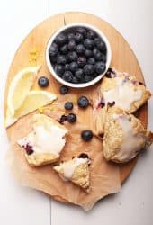 Vegan scones with fresh blueberries