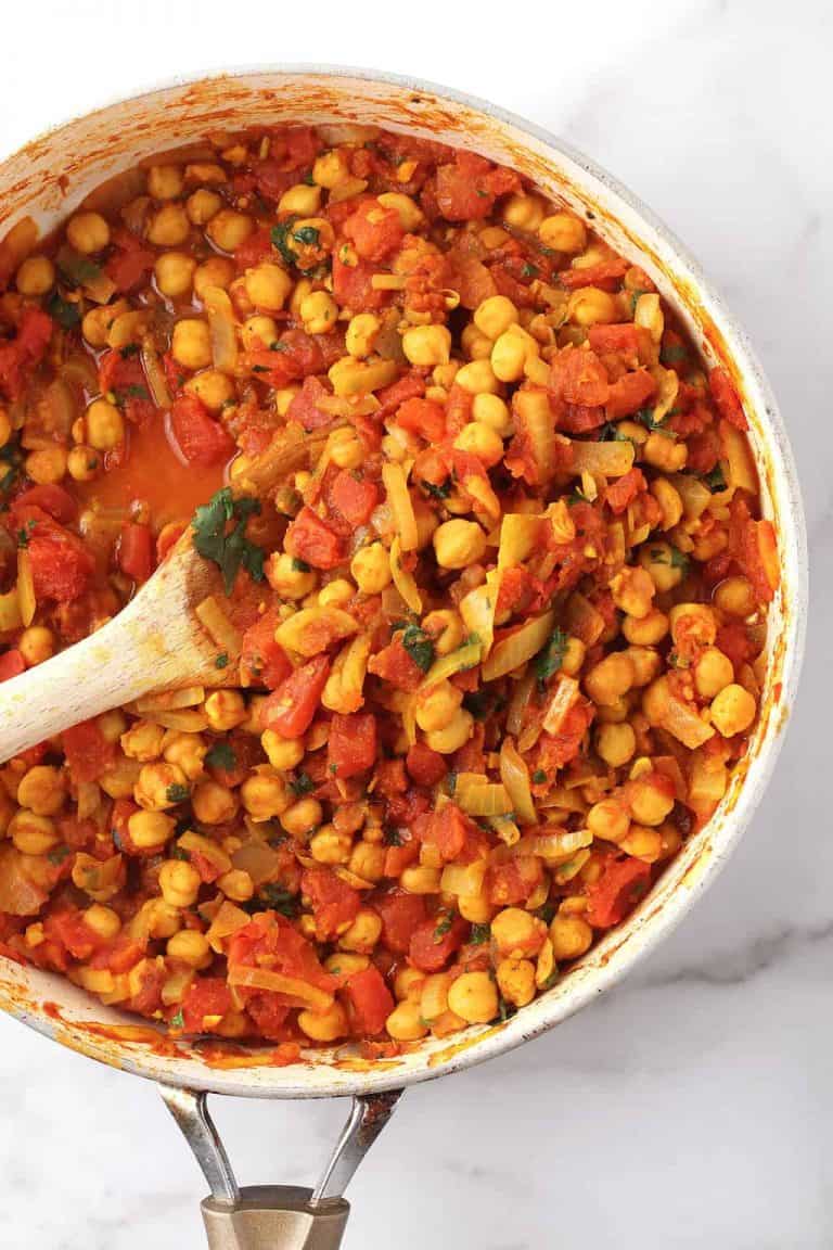 Easy Chana Masala {Chickpea Curry} - My Darling Vegan