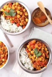 Two bowls of vegan Chana Masala