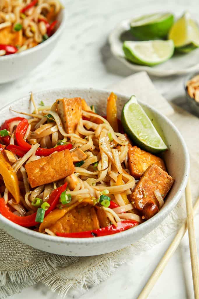 vegan-pad-thai-noodles-arpitasfoodpod